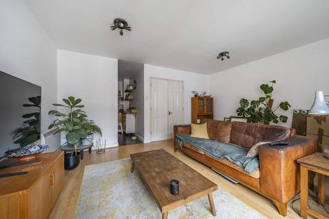 1 bedroom flat to rent, Fishguard Way, Gallions Reach, London, E16