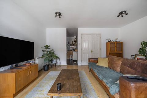 1 bedroom flat to rent, Fishguard Way, Gallions Reach, London, E16