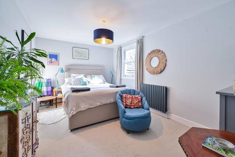 2 bedroom flat for sale, Hanover Park, Peckham, London, SE15