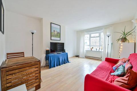 2 bedroom flat for sale, Argyll Court, Brixton Hill, London, SW2