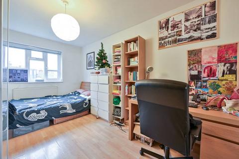 2 bedroom flat for sale, Argyll Court, Brixton Hill, London, SW2