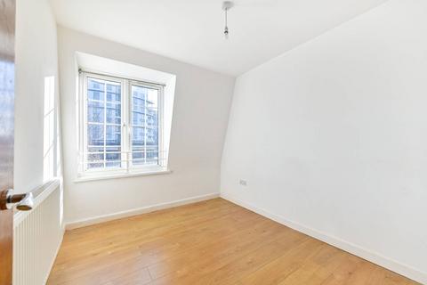 2 bedroom flat to rent, Woking, Surrey, Woking, GU21