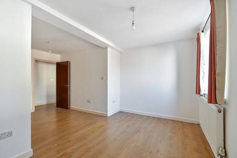 2 bedroom flat to rent, Woking, Surrey, Woking, GU21