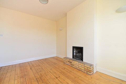 3 bedroom maisonette for sale, Holloway Road, Holloway, London, N7