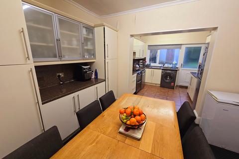 undefined, Thorn Lane, Bradford, BD9