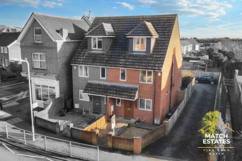 82a Ashley Avenue, Folkestone, CT19 4PJ