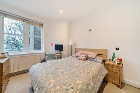 2 bedroom apartment for sale, Askew Road, London