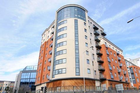 3 bedroom apartment to rent, Kennet Street,  Reading,  RG1