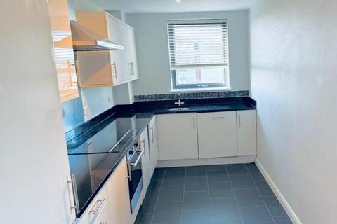 3 bedroom flat to rent, Kennet Street,  Reading,  RG1