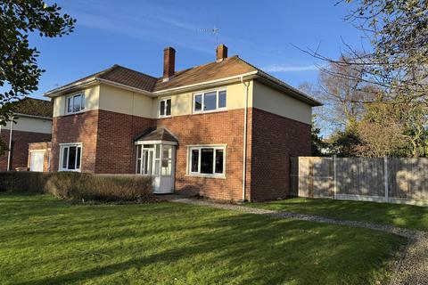 3 bedroom detached house for sale, Stourside, Shotley Gate IP9