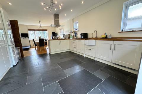 1 Stourside, Shotley Gate, Ipswich, IP9 1QF