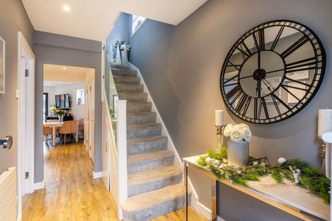 59 Chipstead Way, Woodmansterne, Banstead, SM7 3JJ