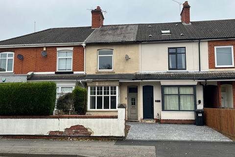 3 bedroom terraced house for sale, London Road, Coalville, LE67