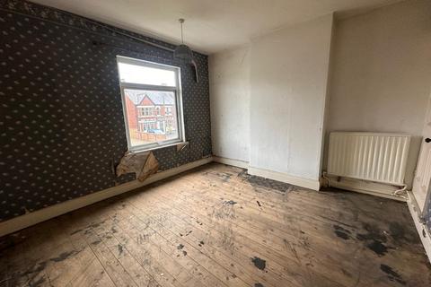 3 bedroom terraced house for sale, London Road, Coalville, LE67