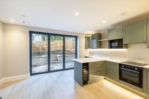 4 bedroom end of terrace house for sale, The Spinney, Selcroft Road, Purley