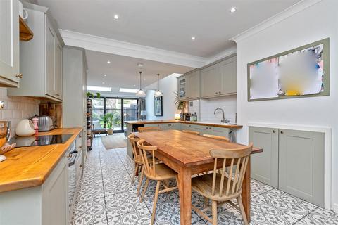 29 Castle Road, St Albans, AL1 5DQ
