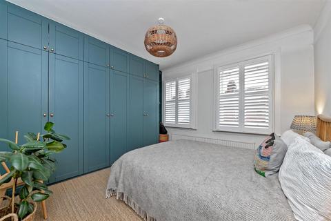 29 Castle Road, St Albans, AL1 5DQ