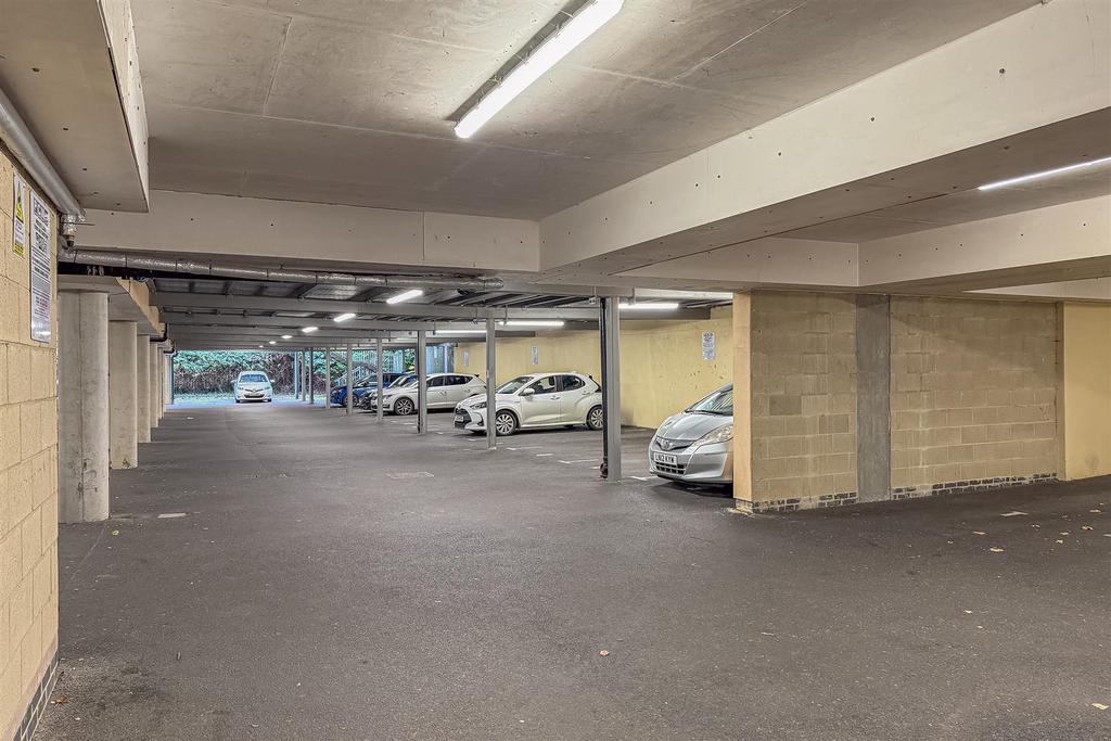 7 Centurion Court-26.jpg