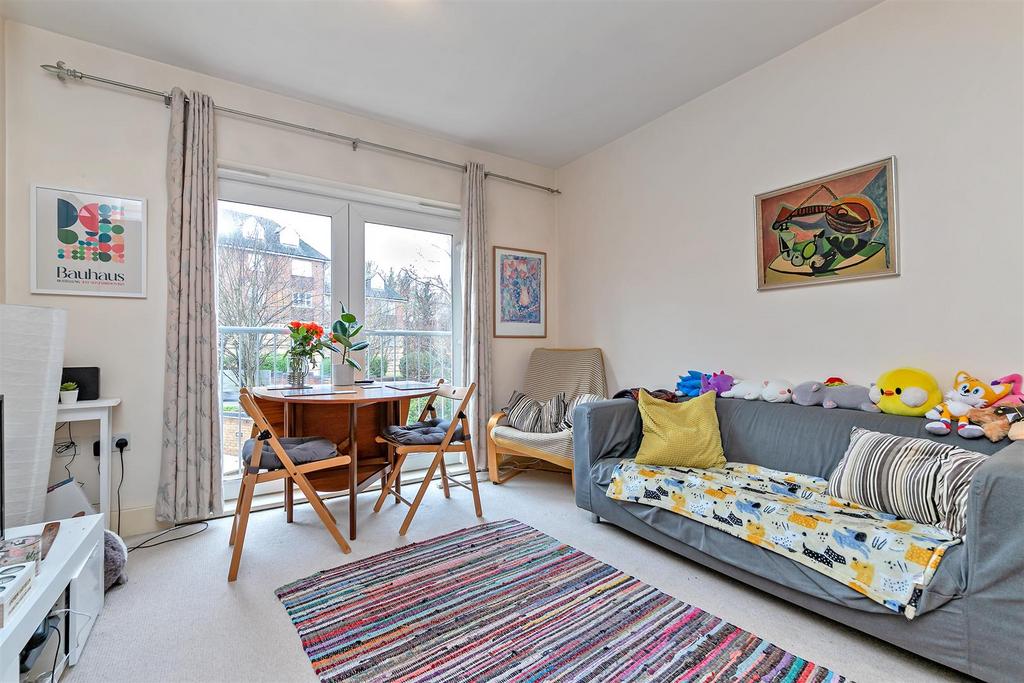 7 Centurion Court-17.jpg