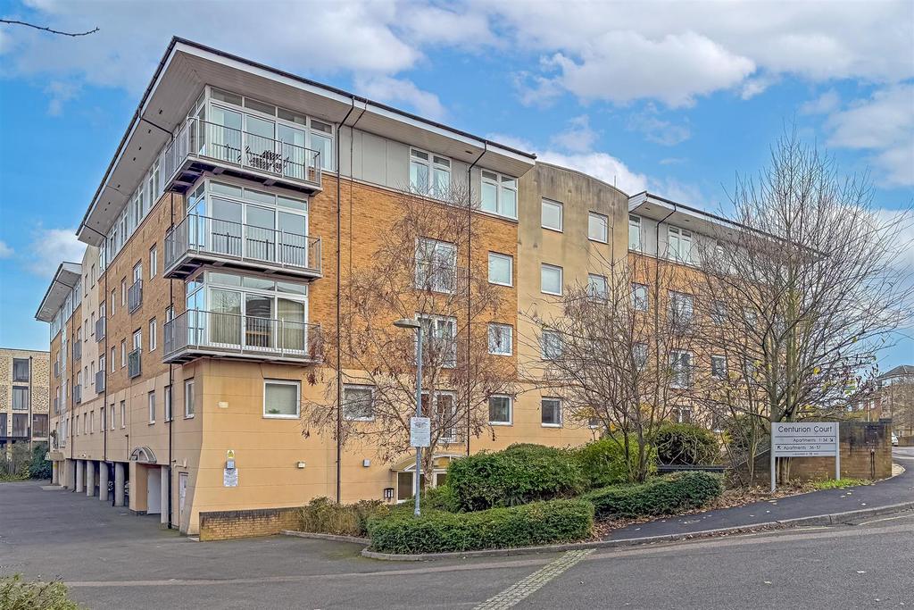 7 Centurion Court-5.jpg