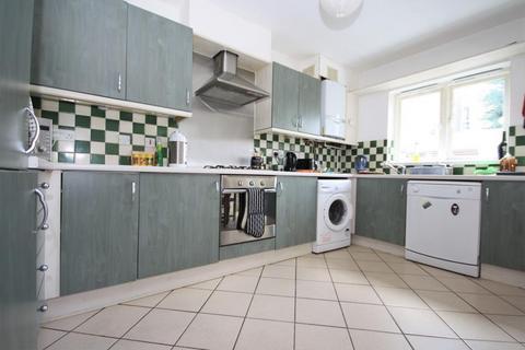 4 bedroom terraced house to rent, Ferry Street, London E14