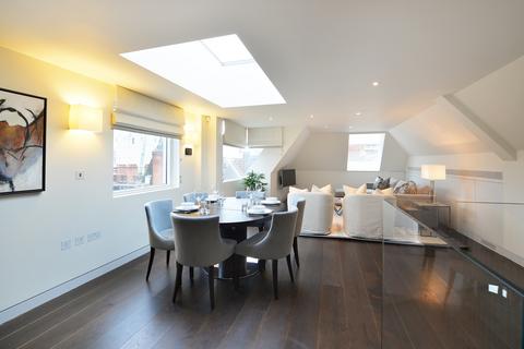 2 bedroom duplex to rent, Duke Street, Mayfair W1K