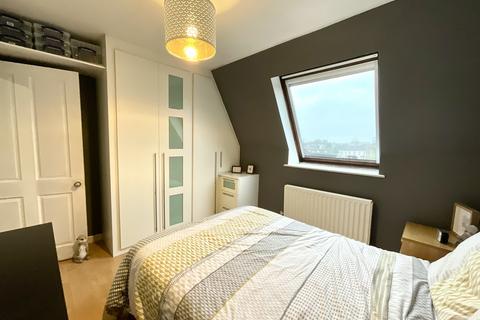 29b Govier Close, London, E15 4HW