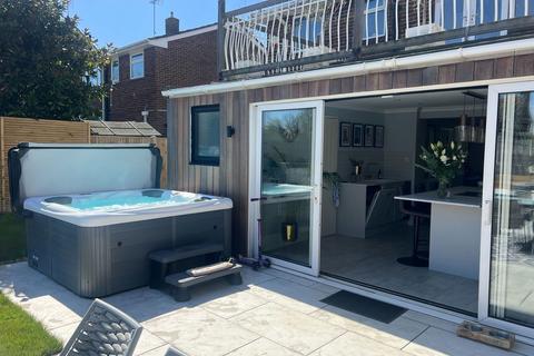 34 Epple Road, Birchington, CT7 9AX