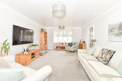 4 bedroom detached house for sale, Welland Close, Crowborough, East Sussex