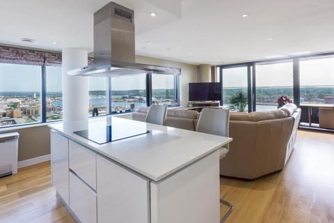 3 bedroom flat for sale, The Moresby Tower, Southampton