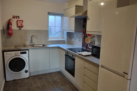 2 bedroom flat to rent, PENTWYN - Furnished, two bedroom apartment close to local shops and bus links to the City Centre