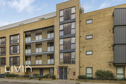 Flat 16, 16 Hogarth Crescent, Croydon, CR0 2GD