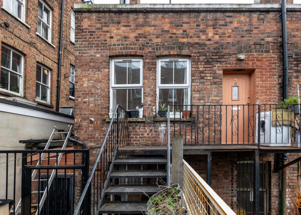 1-Bedroom Flat Near King's College Hospital – A