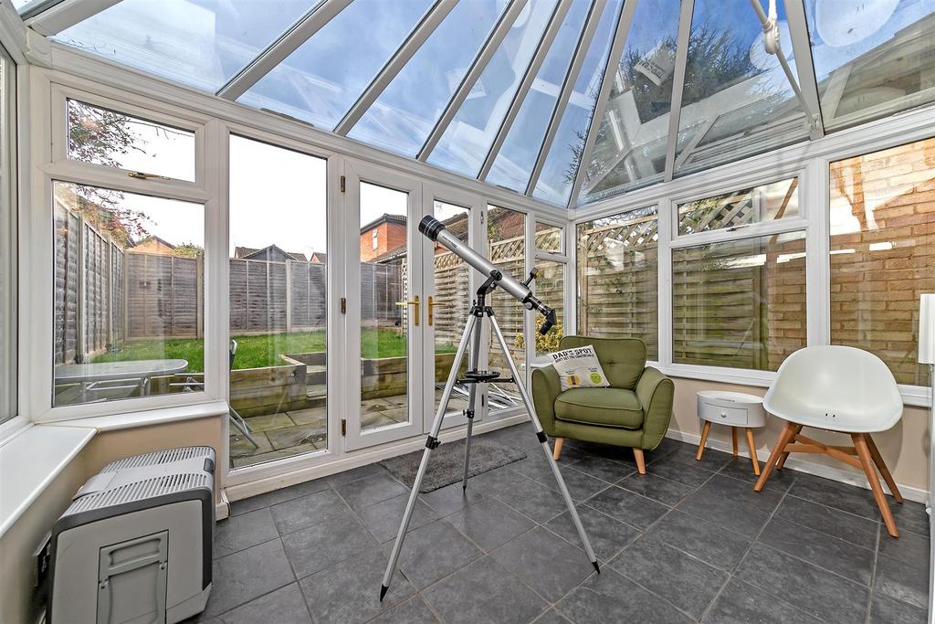 3 Beverley Gardens-23.jpg
