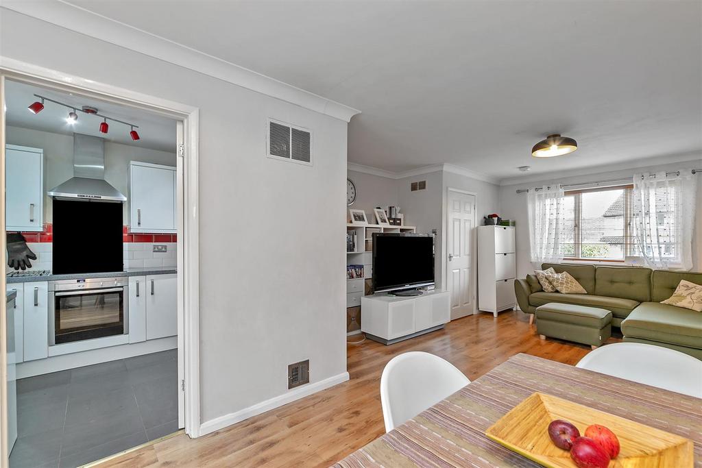 3 Beverley Gardens-18.jpg
