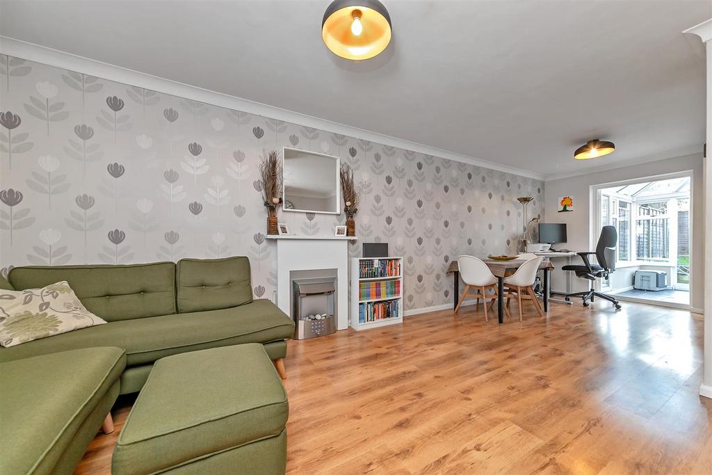 3 Beverley Gardens-12.jpg