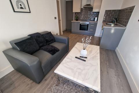 1 bedroom apartment to rent, Empire House, 8-10 Piccadilly, Bradford, West Yorkshire, BD1