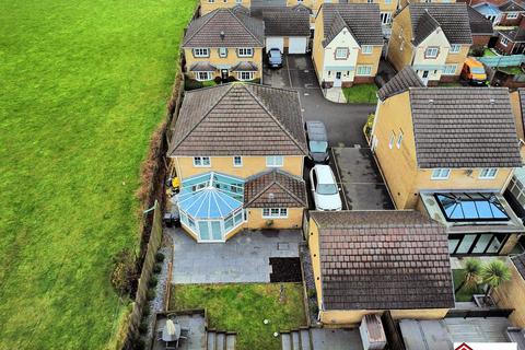 4 bedroom detached house for sale, Cae Morfa, Neath, Neath Port Talbot. SA10 6EH