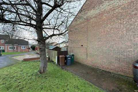 2 bedroom terraced house to rent, Sallywood Close, Stenson Fields, Derby