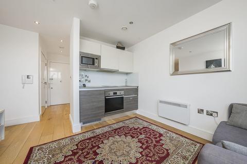 1 bedroom flat to rent, Trident House Station Road, Hayes UB3