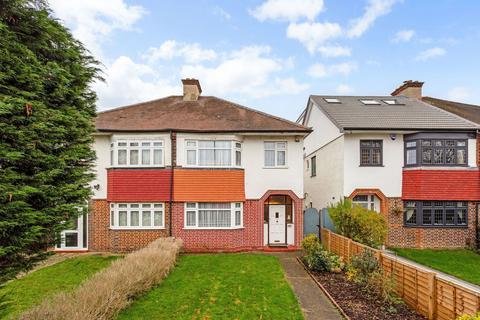 137 Bromley Common, Bromley, BR2 9RJ