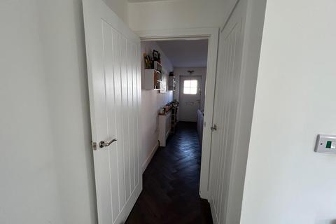 2 bedroom semi-detached house to rent, Sugar Beet Avenue, Telford TF6