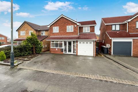 4 bedroom detached house for sale, Newquay Close, Nuneaton CV11