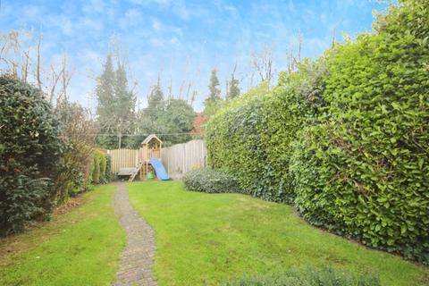 4 bedroom detached house for sale, Heatherdale Drive, Wakefield WF3