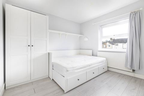 8 Bremer Road, Staines, TW18 4HU