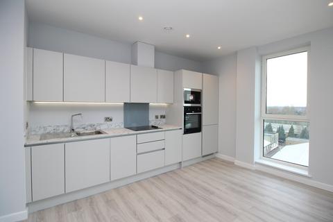 2 bedroom apartment to rent, Radford Way, CM12