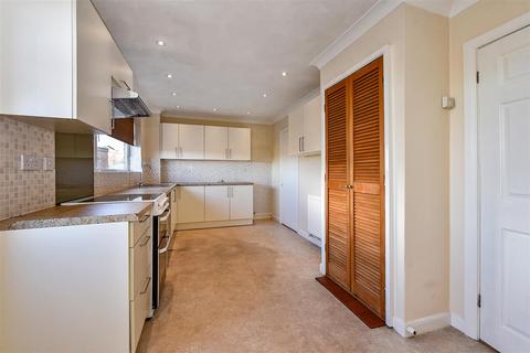 17 Anglesey Close, Andover, SP10 2HP