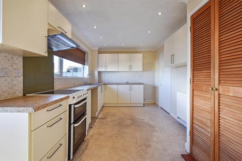 17 Anglesey Close, Andover, SP10 2HP