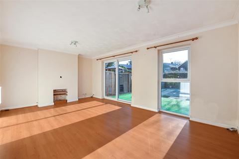 17 Anglesey Close, Andover, SP10 2HP