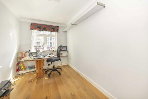 2 bedroom flat to rent, Fulham Road, London SW6